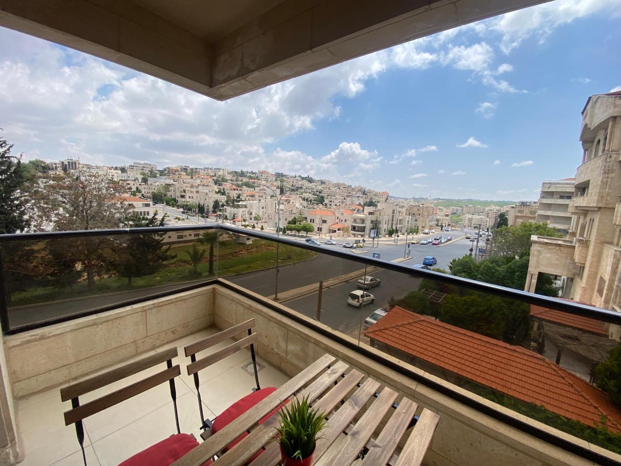 Dair Ghbar Apartment Амман Номер фото