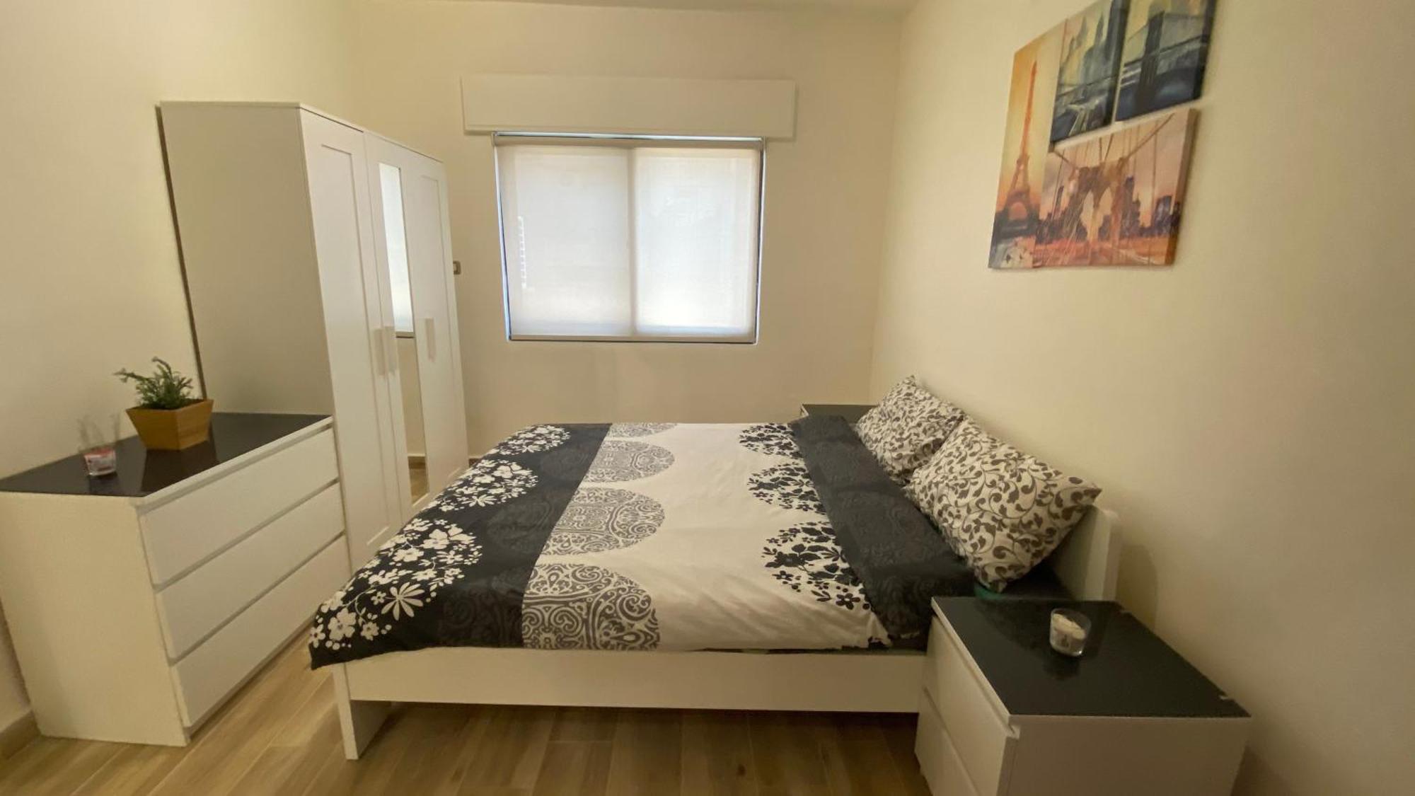 Dair Ghbar Apartment Амман Номер фото