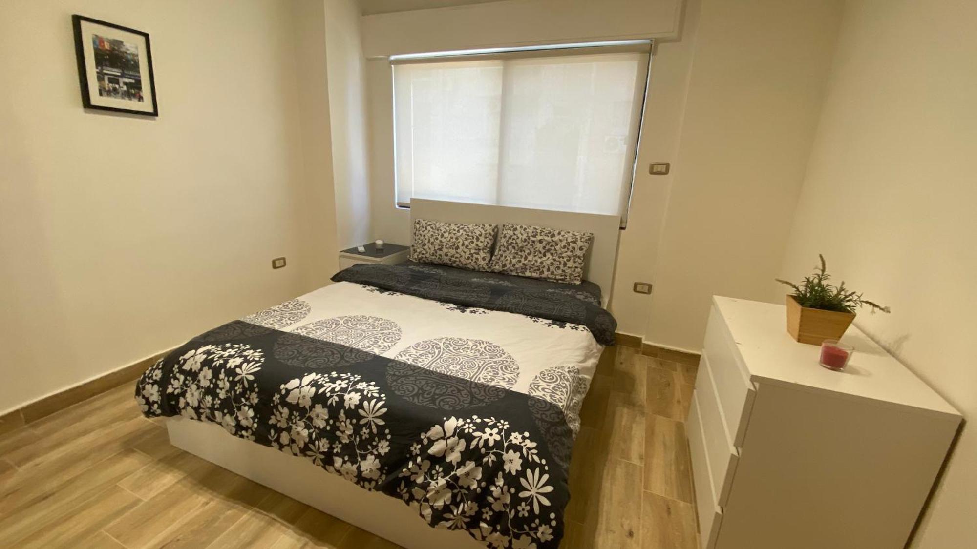 Dair Ghbar Apartment Амман Номер фото